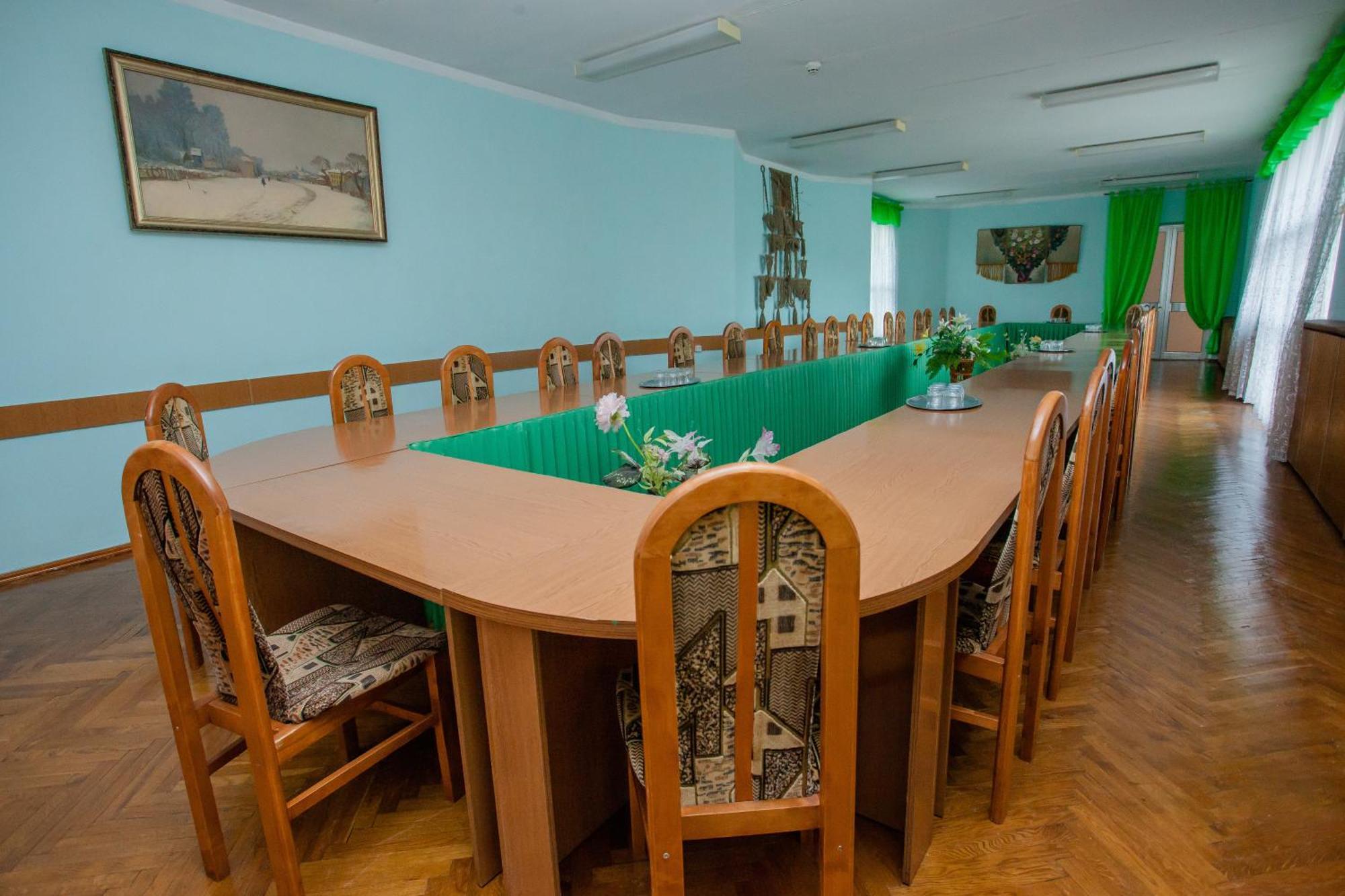 Санаторій Червона Калина Zhobryn エクステリア 写真