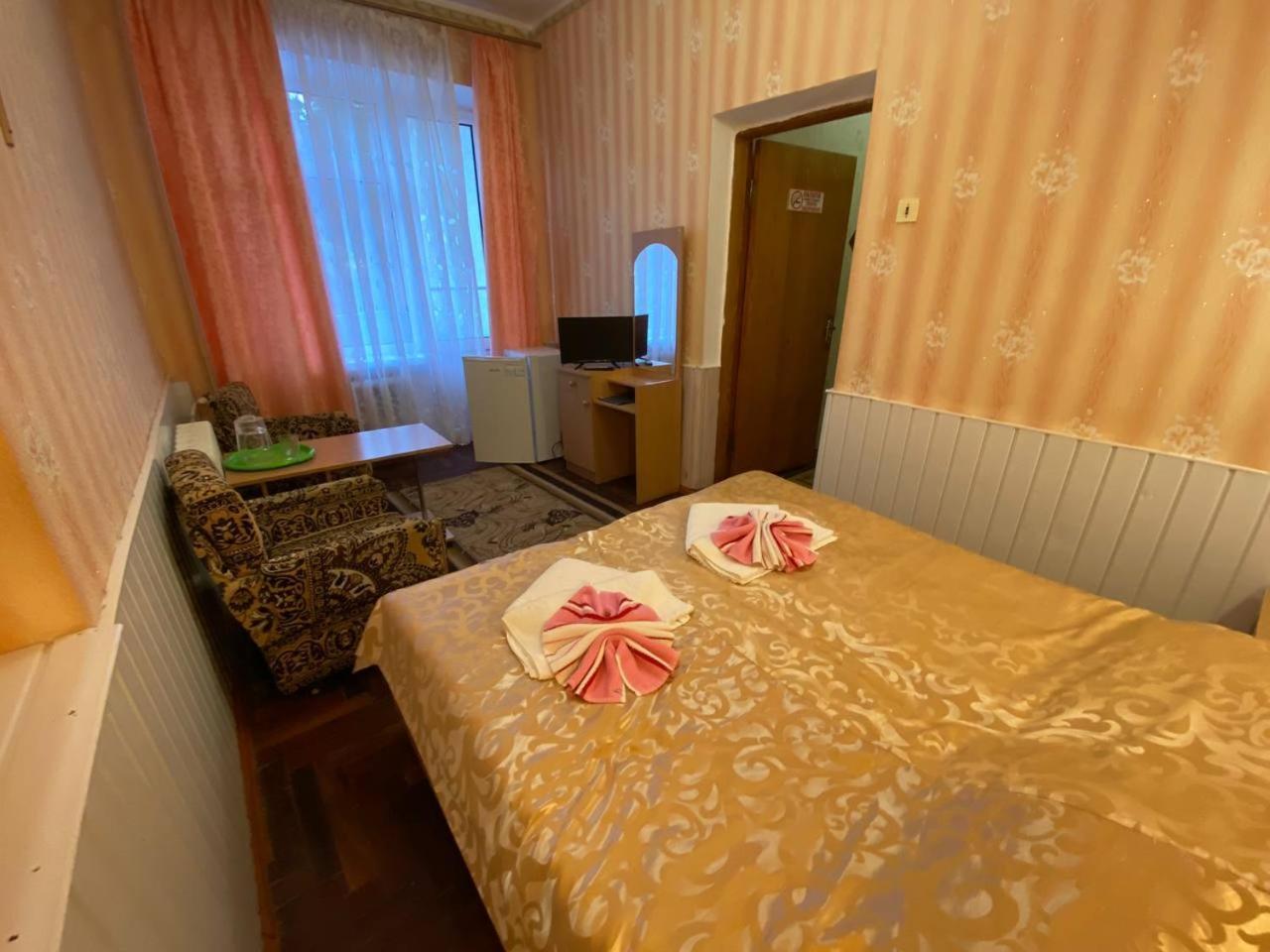 Санаторій Червона Калина Zhobryn エクステリア 写真