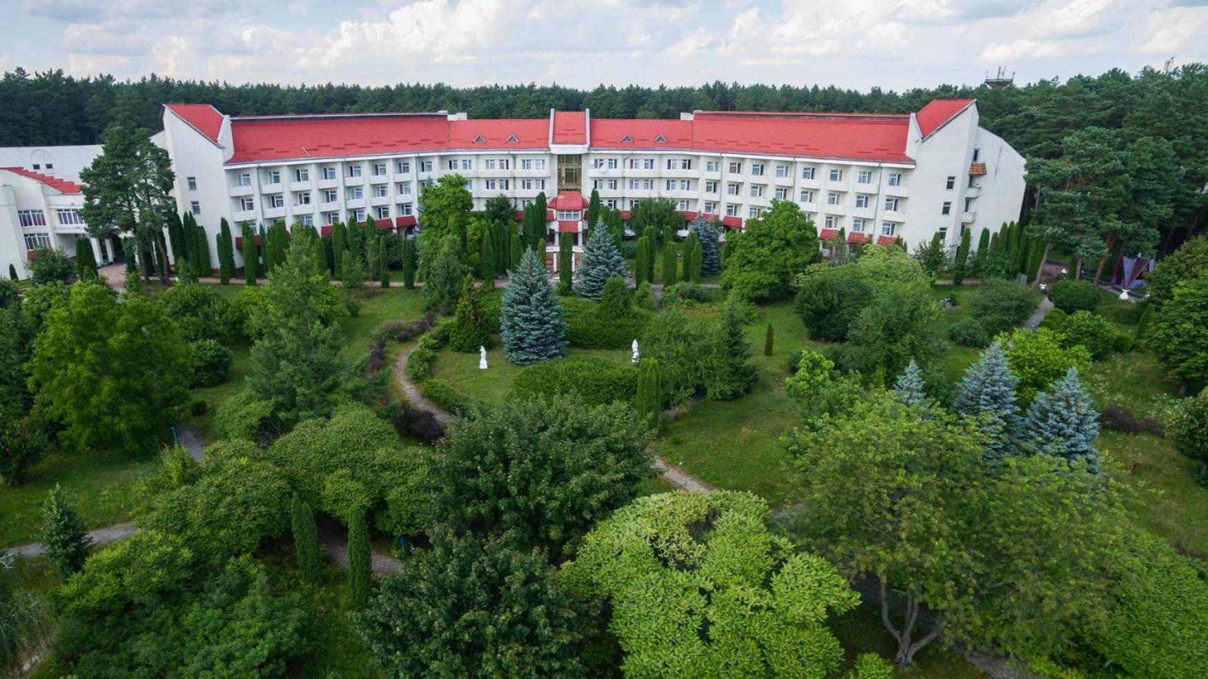 Санаторій Червона Калина Zhobryn エクステリア 写真